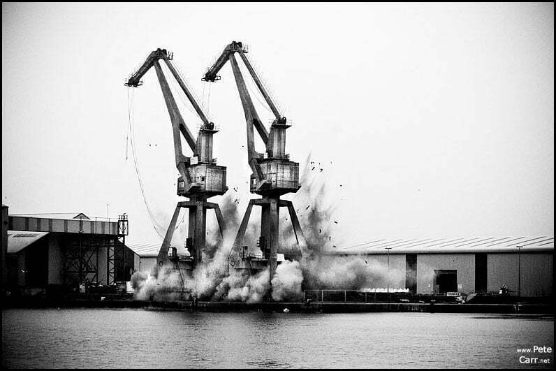 Birkenhead crane demolition
